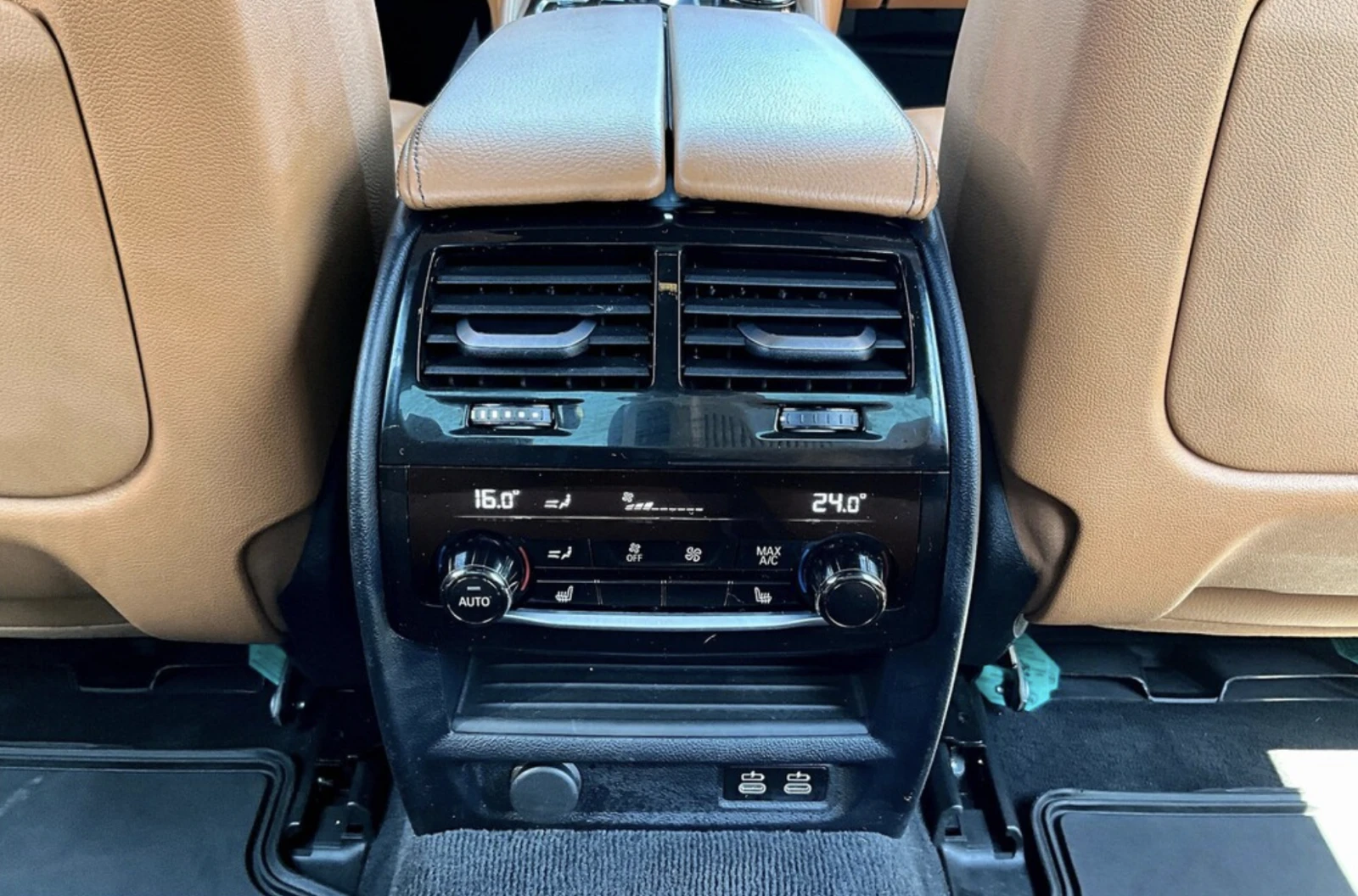 BMW 540 2020 BMW 5 Series 540iX - изображение 9