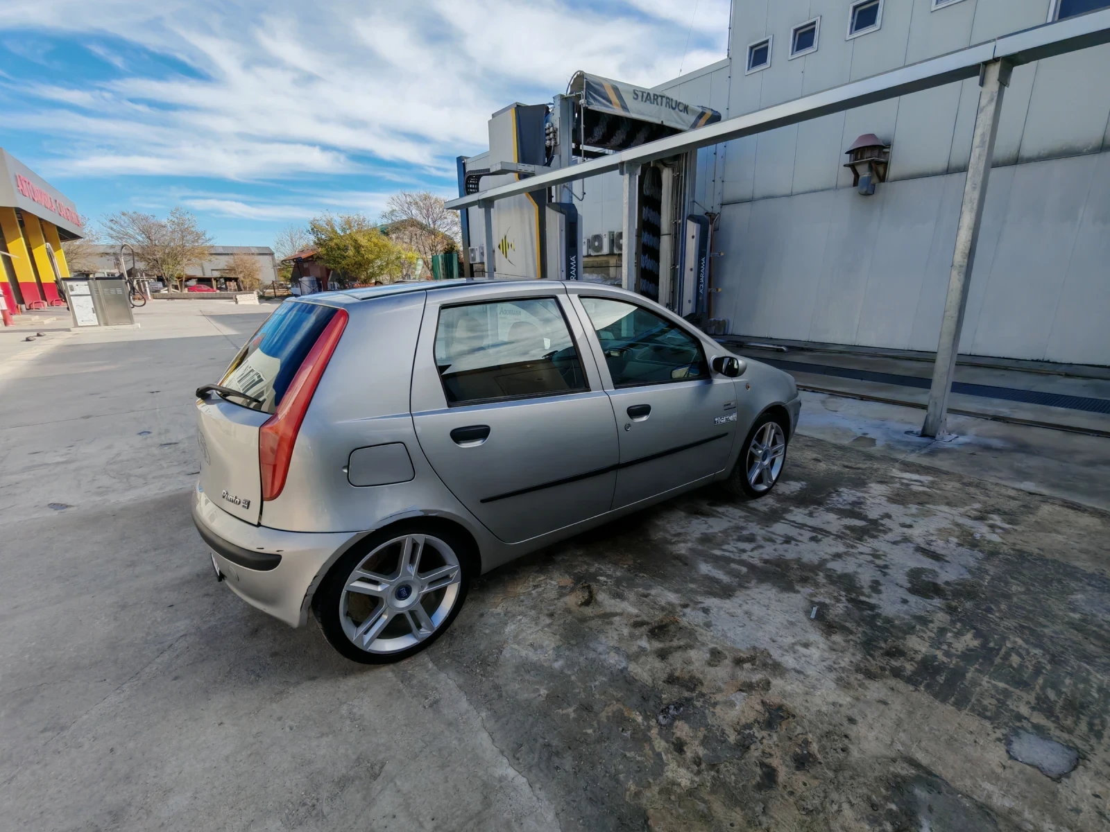 Fiat Punto HLX 16V - изображение 4