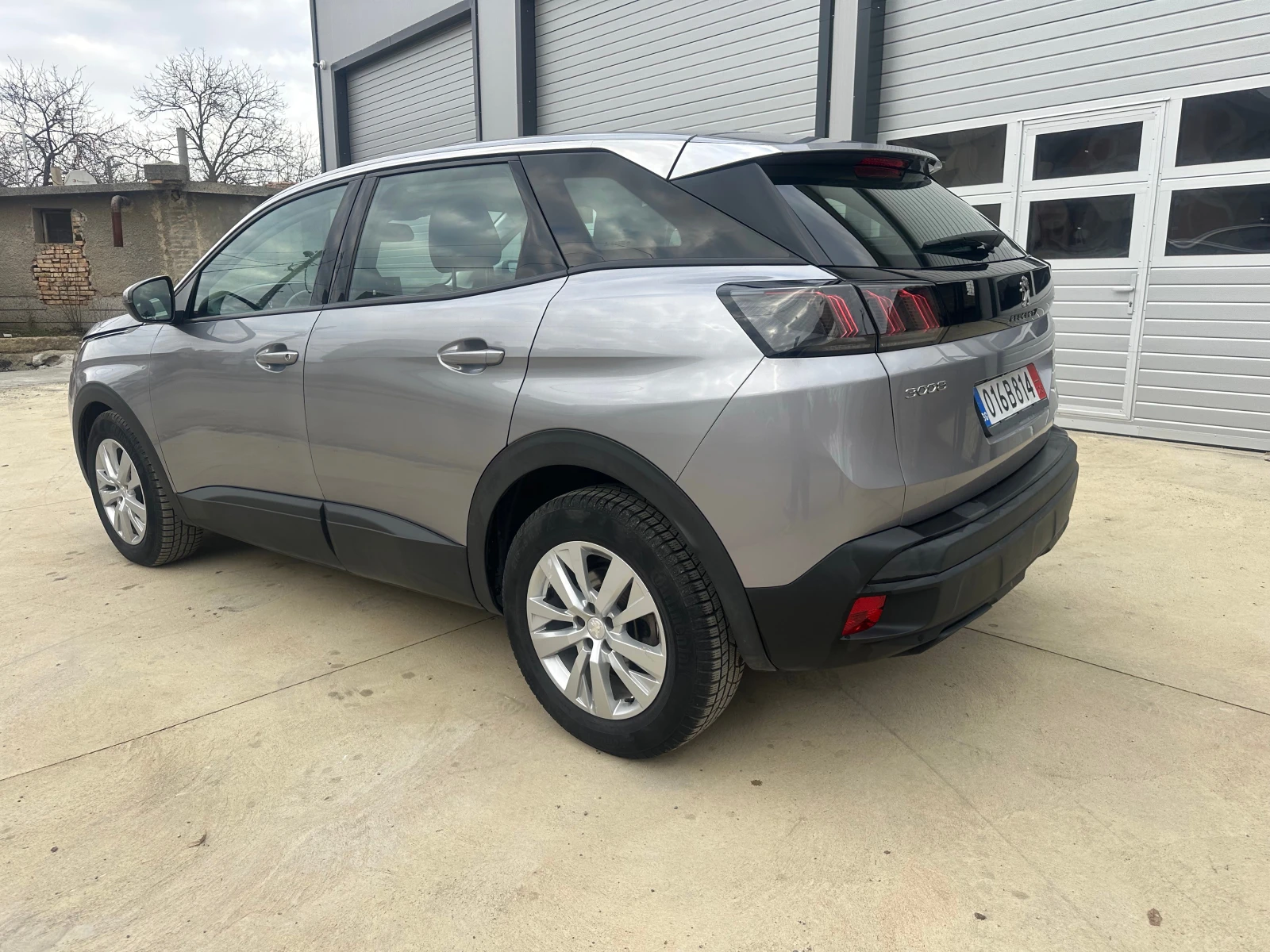 Peugeot 3008 1.5 Blue-hdi EAT8 - изображение 6