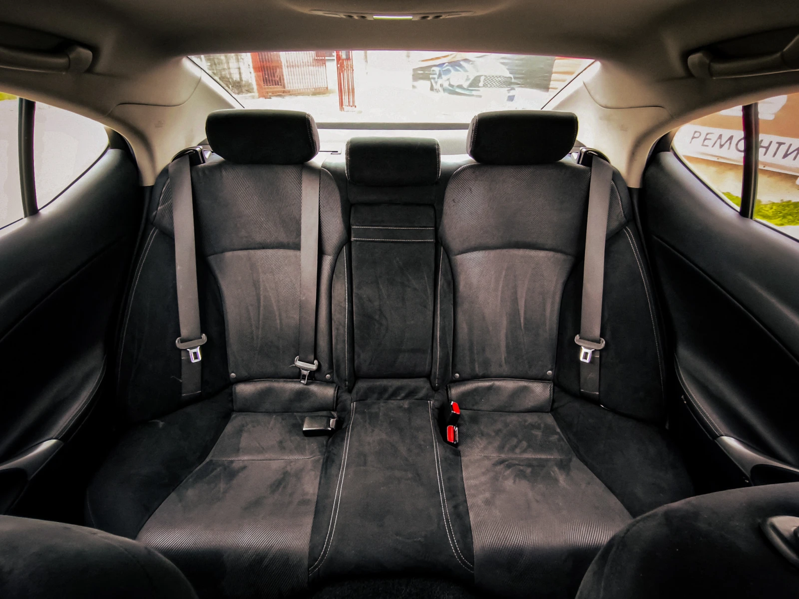 Lexus IS 220d | Mobile.bg � ����������� 11