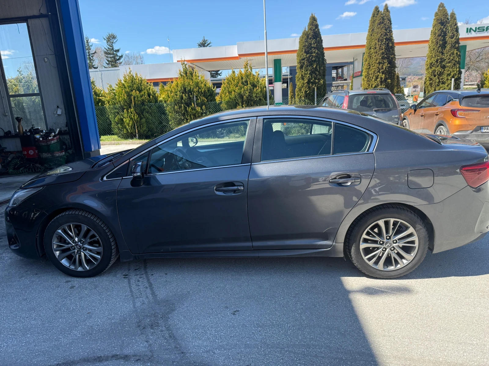 Toyota Avensis 2.0D 143HP, снимка 8 - Автомобили и джипове - 54116225