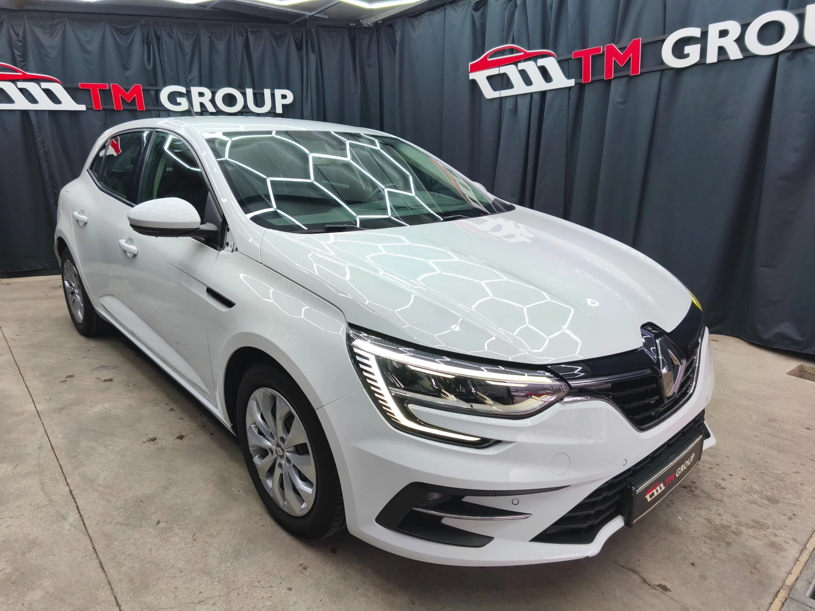 Renault Megane 1.5dci 95k.c 6c.k Euro6D, снимка 3 - Автомобили и джипове - 54290325