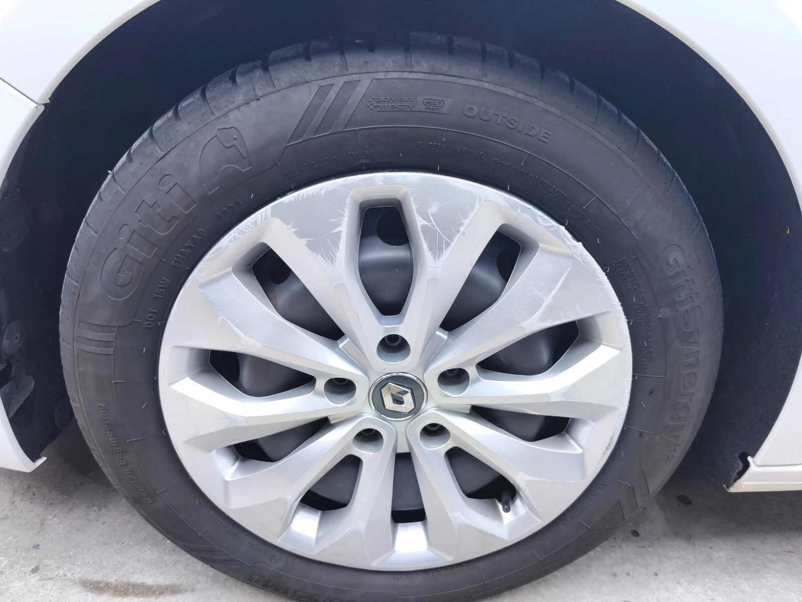 Renault Megane 1.5dci 95k.c 6c.k Euro6D, снимка 14 - Автомобили и джипове - 54290325