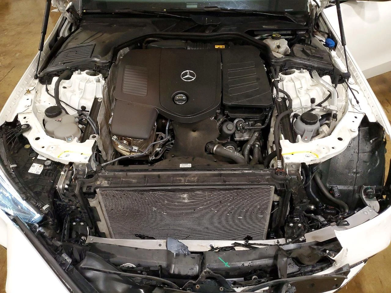 Mercedes-Benz C 300 4MATIC* AMBIENT* BURMESTER* 360* КАМЕРИ* ПОДГРЕВ* , снимка 11 - Автомобили и джипове - 54813985