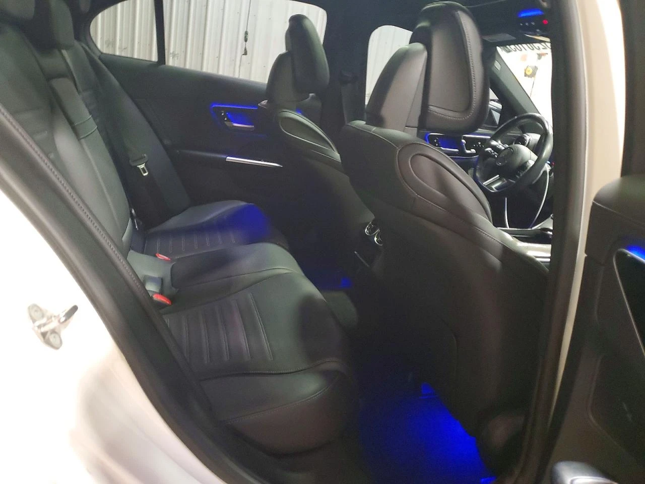 Mercedes-Benz C 300 4MATIC* AMBIENT* BURMESTER* 360* КАМЕРИ* ПОДГРЕВ* , снимка 10 - Автомобили и джипове - 54813985