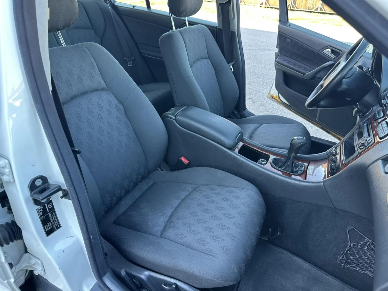 Mercedes-Benz C 200 CDI* Климатроник , снимка 7 - Автомобили и джипове - 54932663