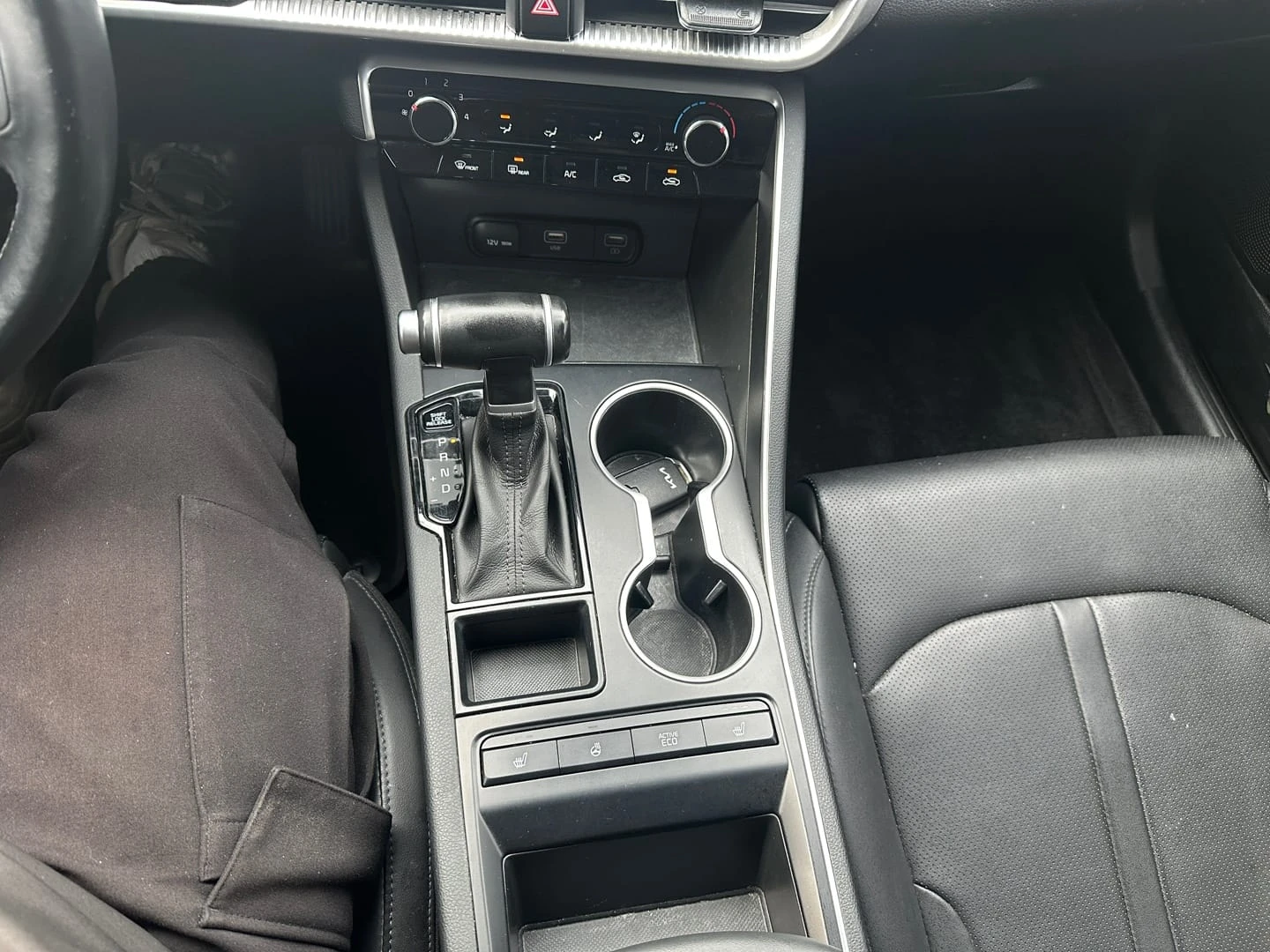 Kia K5 2.0 LPI, снимка 16 - Автомобили и джипове - 54956016