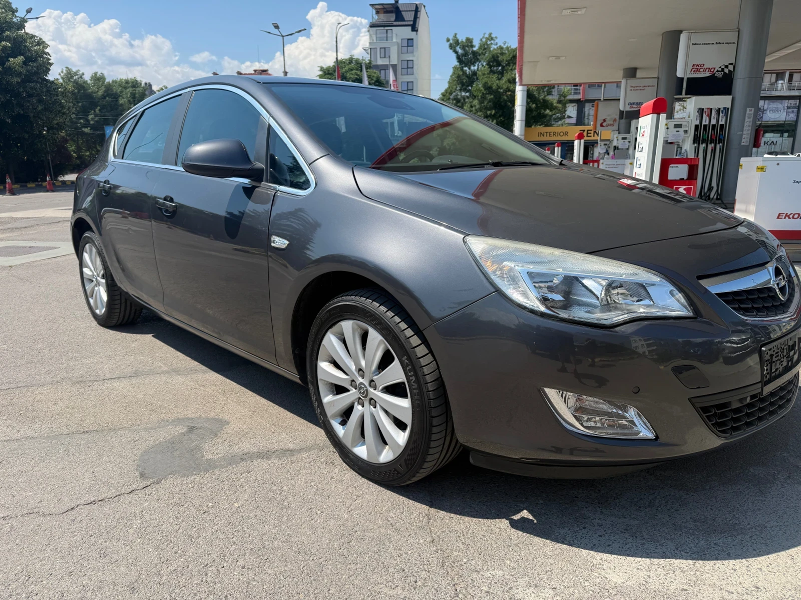 Opel Astra 1.4t/Автомат/Фулл/Лизинг, снимка 2 - Автомобили и джипове - 54995609