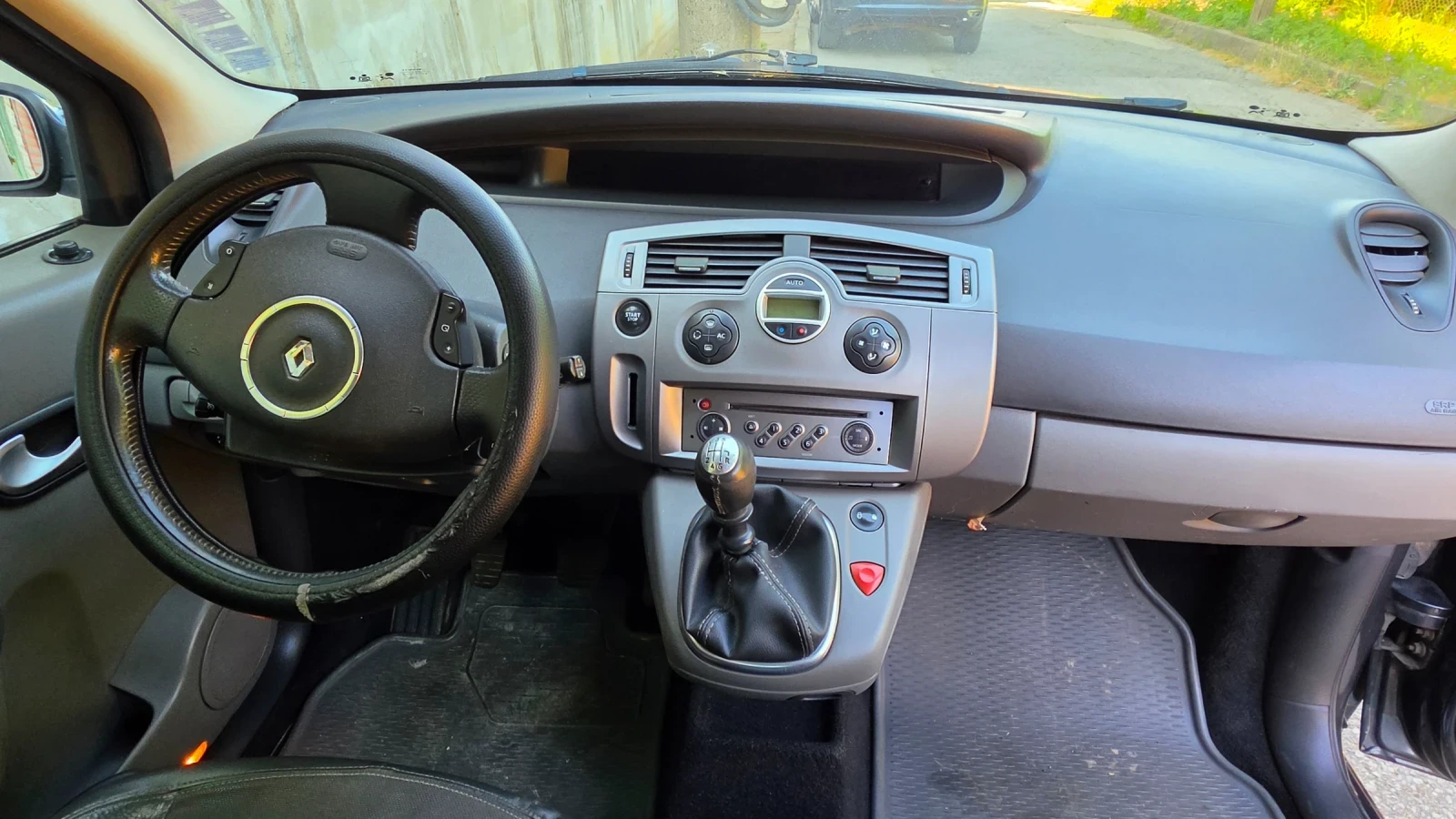 Renault Grand scenic, снимка 6 - Автомобили и джипове - 55081023