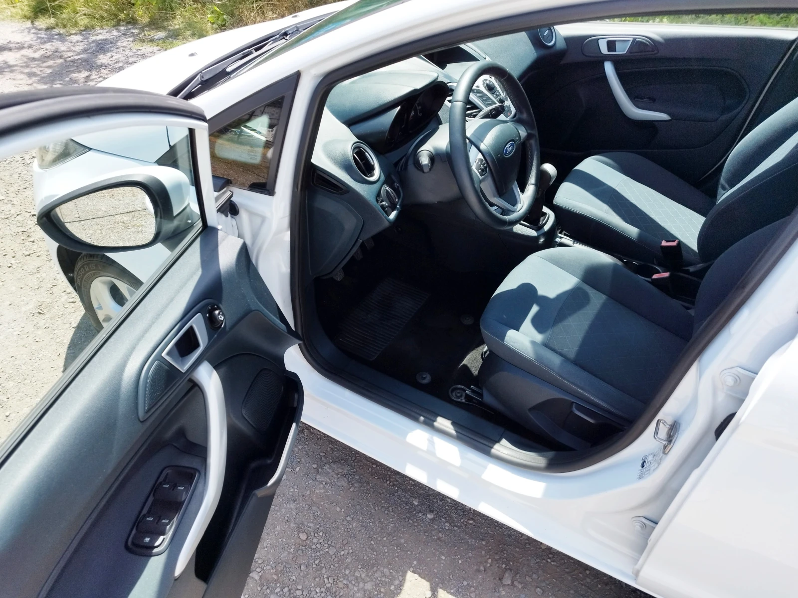 Ford Fiesta 1.4hdi-70кс-EURO5, снимка 5 - Автомобили и джипове - 55642600