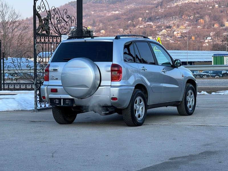 Toyota Rav4 2.0D4D ИТАЛИЯ 4Х4, снимка 4 - Автомобили и джипове - 49227674