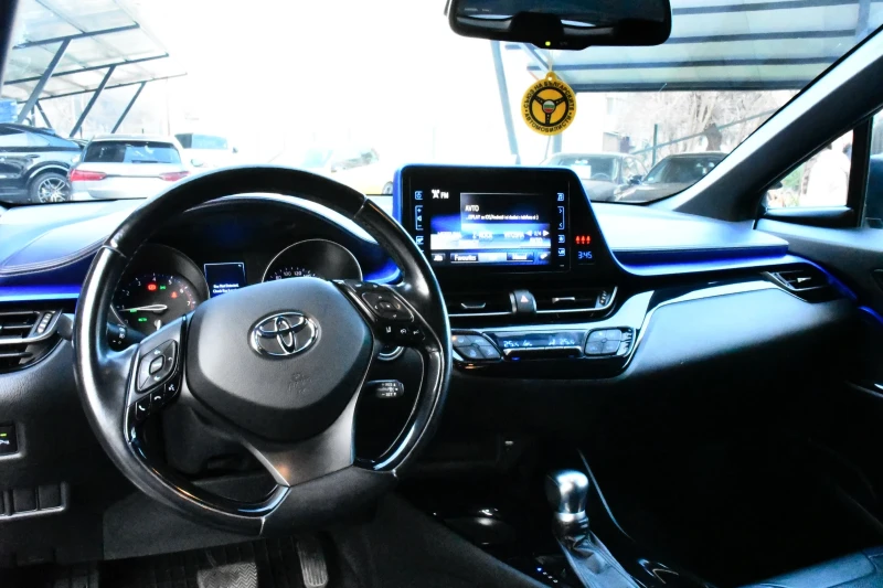Toyota C-HR, снимка 10 - Автомобили и джипове - 52912694