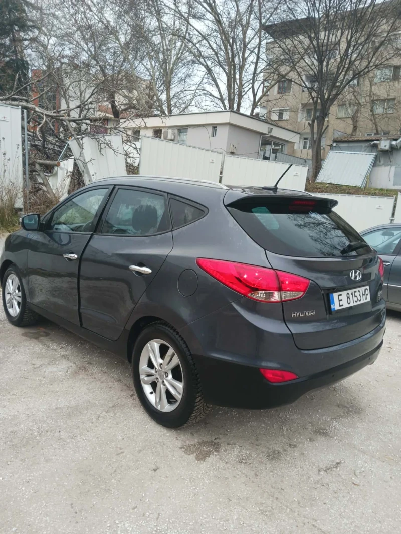 Hyundai IX35, снимка 4 - Автомобили и джипове - 52974586
