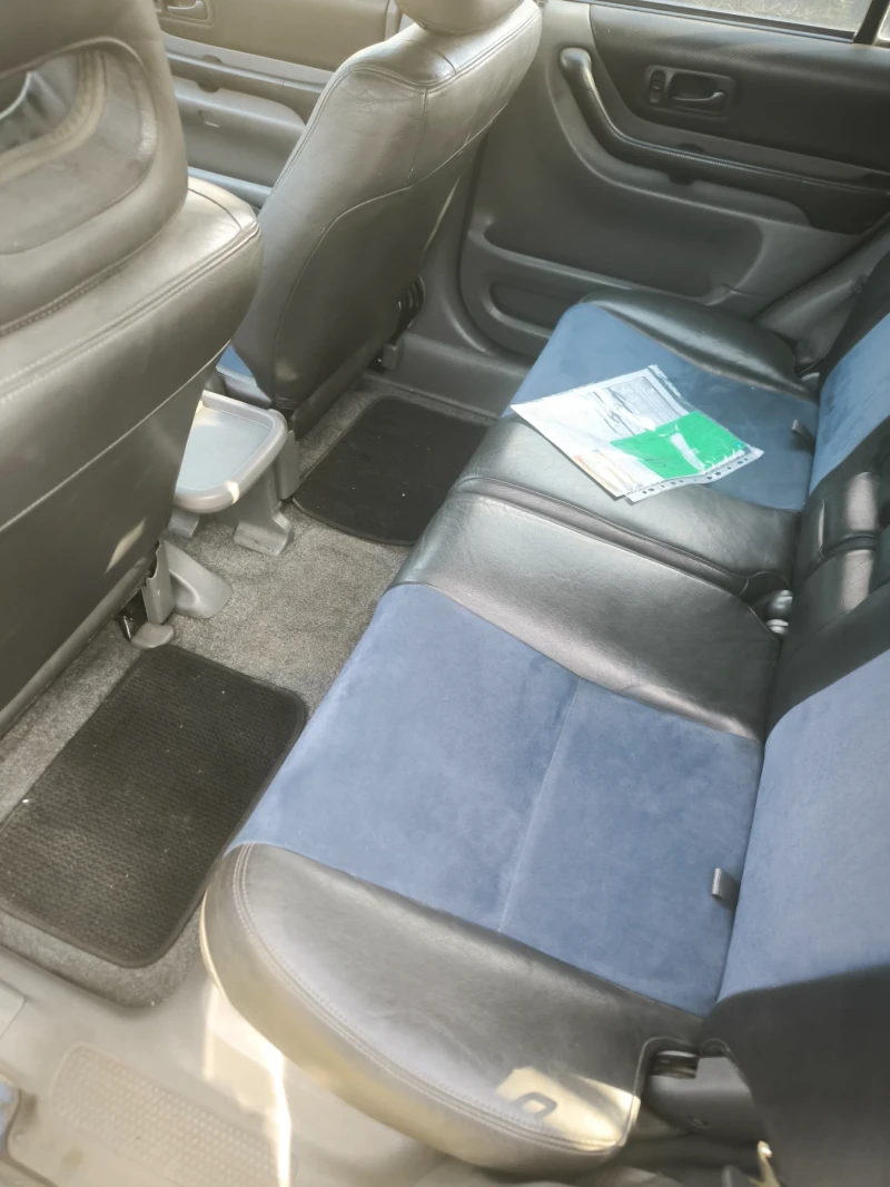 Honda Cr-v, снимка 6 - Автомобили и джипове - 53399914