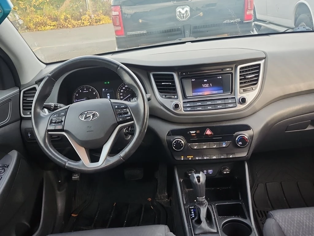 Hyundai Tucson * PREMIUM * CARFAX * БЕЗ ПЪРВОНАЧАЛНА ВНОСКА - изображение 10