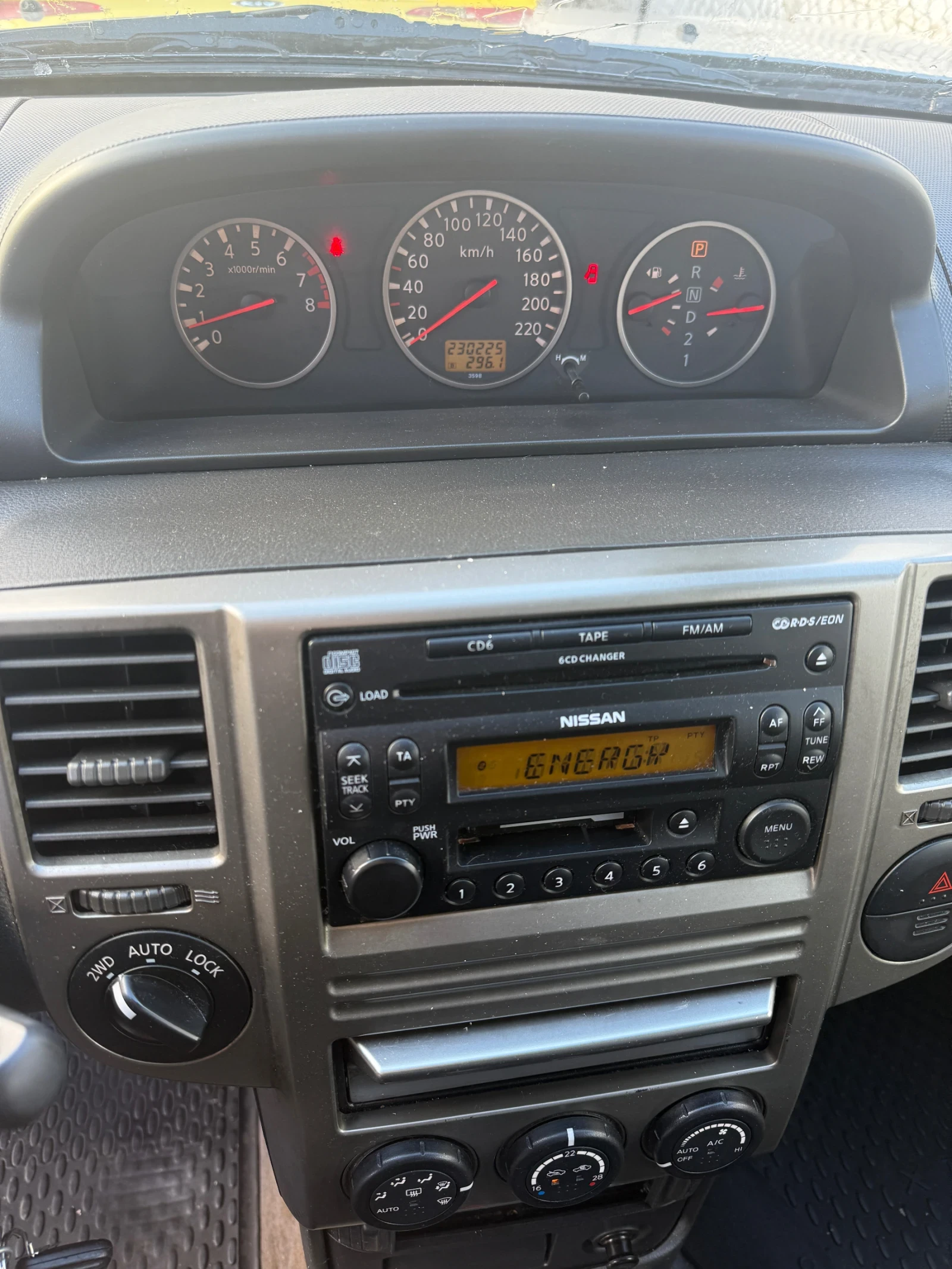 Nissan X-trail 2.5 - изображение 7