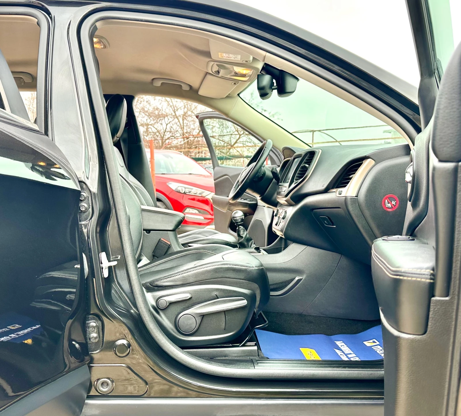 Jeep Cherokee 2.0M-Jet 140HP LIMITED NAVI CAMERA | Mobile.bg � ����������� 11