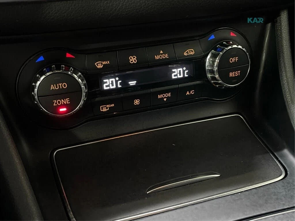 Mercedes-Benz GLA 250 4MATIC * АвтоКредит* (ЦЕНА ДО БГ), снимка 12 - Автомобили и джипове - 54567812