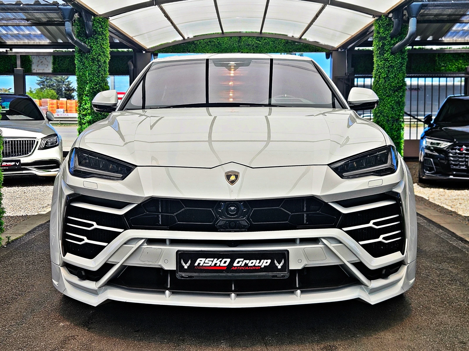Lamborghini Urus NOVITEC/CARBONCERAMICA/TVx3/3DCAM/МАСАЖ/DISTR/LIZI, снимка 2 - Автомобили и джипове - 54713539