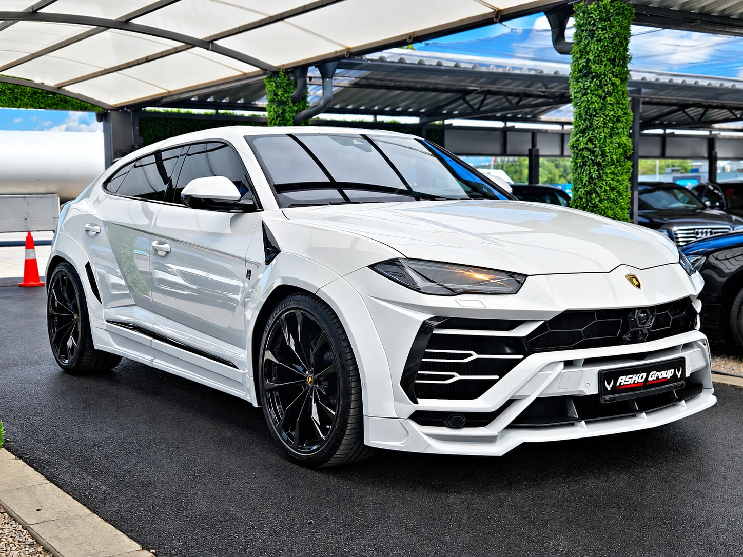Lamborghini Urus NOVITEC/CARBONCERAMICA/TVx3/3DCAM/�����/DISTR/LIZI | Mobile.bg � ����������� 3