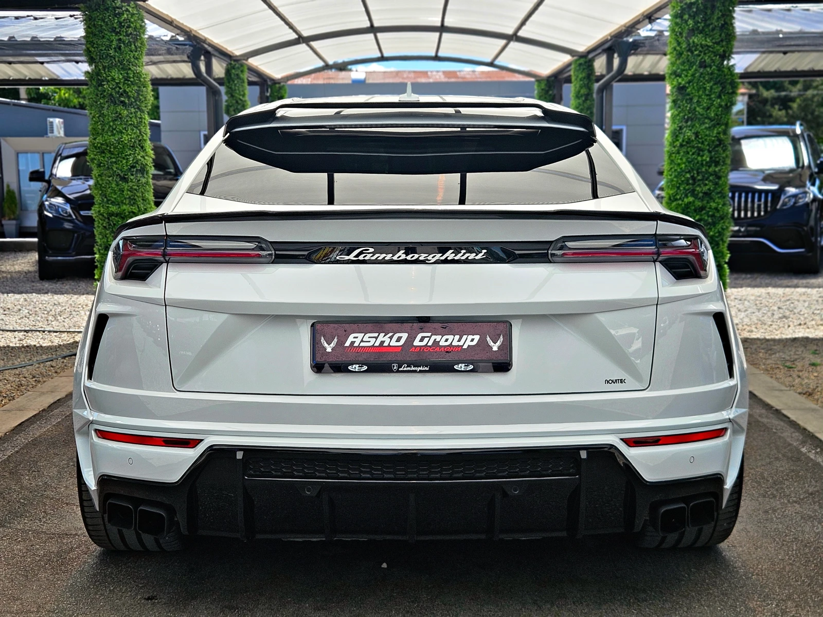 Lamborghini Urus NOVITEC/CARBONCERAMICA/TVx3/3DCAM/МАСАЖ/DISTR/LIZI, снимка 6 - Автомобили и джипове - 54713539