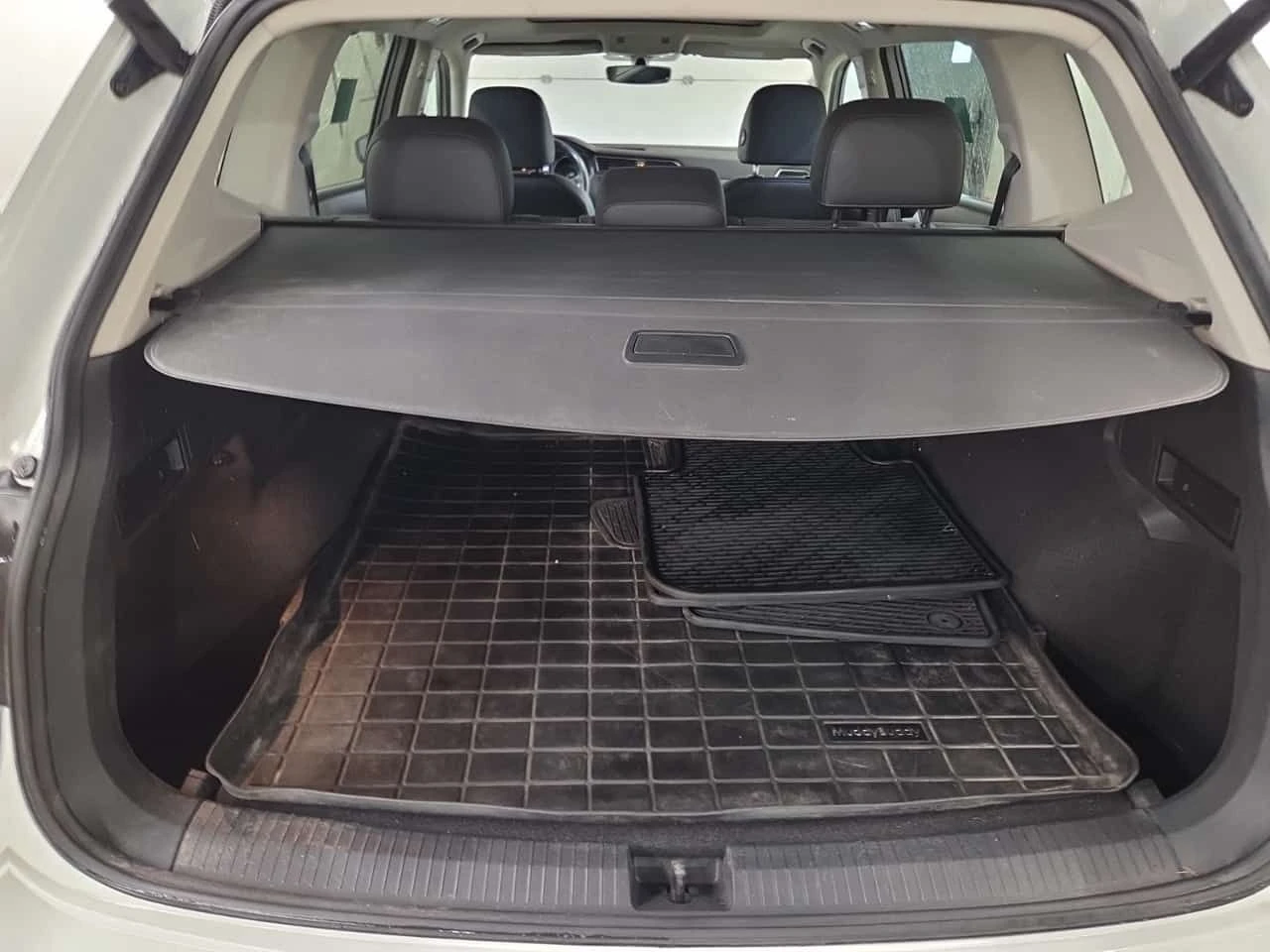 VW Tiguan * COMFORTLINE * CARFAX * ПАНОРАМА * АВТОКРЕДИТ * , снимка 14 - Автомобили и джипове - 55049972