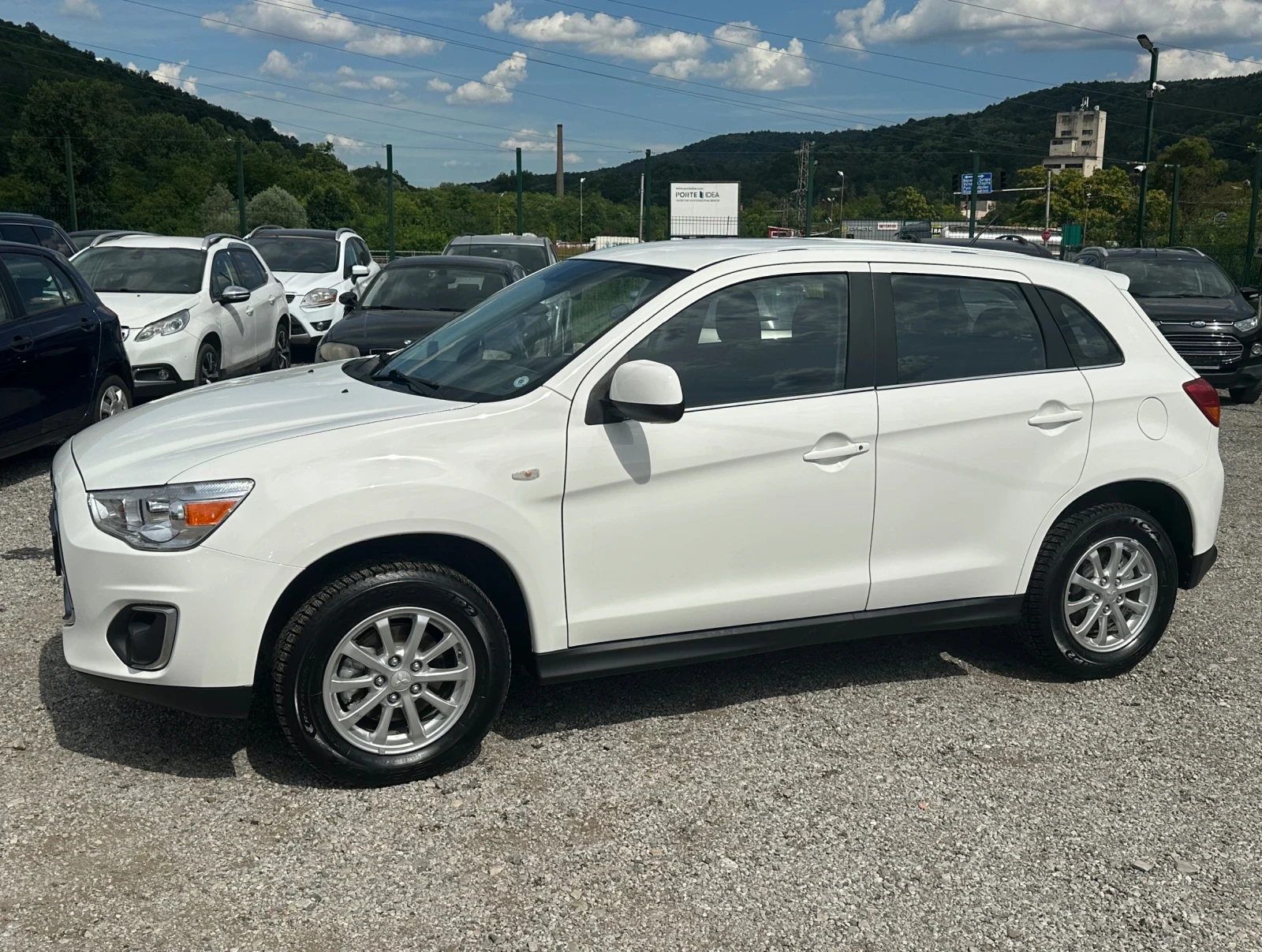 Mitsubishi ASX 1.8di-d-115000км-CARPLAY-НАВИ-ПАРКТРОНИК, снимка 3 - Автомобили и джипове - 55215653