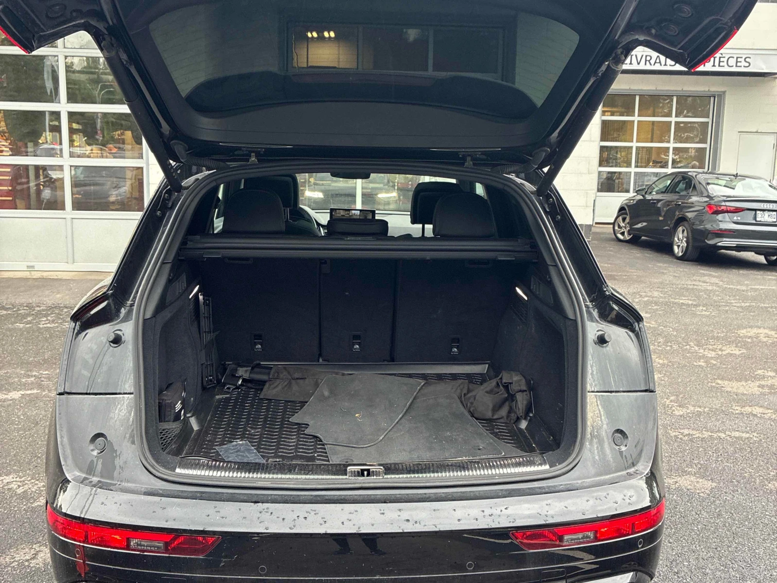 Audi Q5  TECHNIK / DISTRONIC / 360 / PANORAMA , снимка 15 - Автомобили и джипове - 56071517