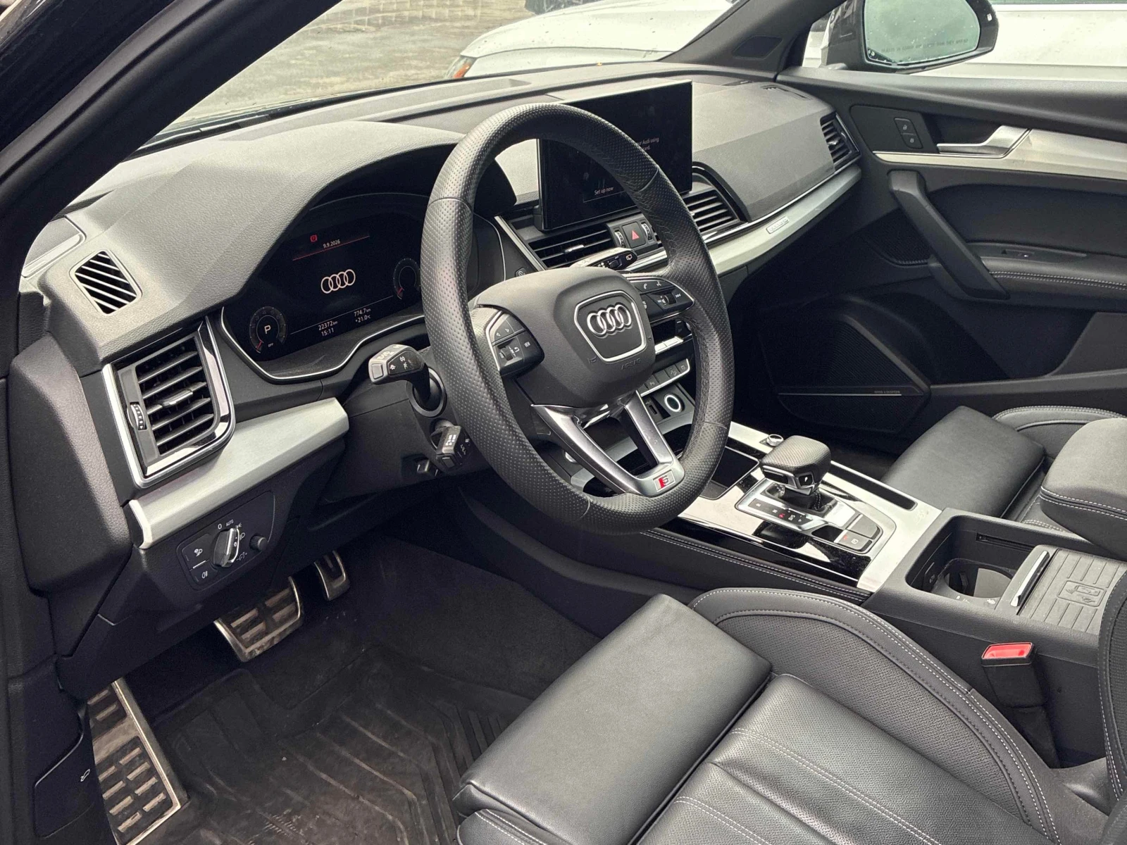 Audi Q5  TECHNIK / DISTRONIC / 360 / PANORAMA , снимка 5 - Автомобили и джипове - 56071517