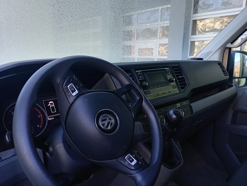 VW Crafter, снимка 6 - Бусове и автобуси - 53013961