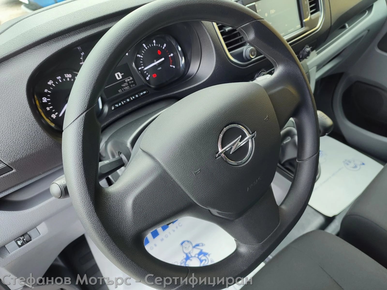 Opel Vivaro Cargo M Edition 1.5 Diesel (120hp) MT6 - изображение 9