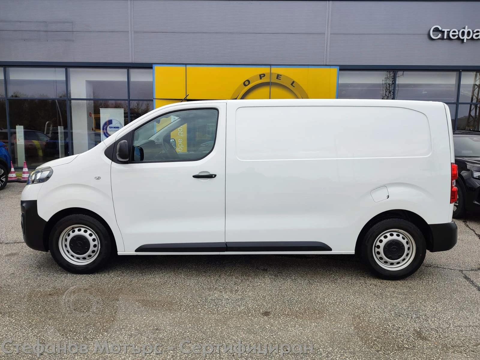 Opel Vivaro Cargo M Edition 1.5 Diesel (120hp) MT6 - изображение 4