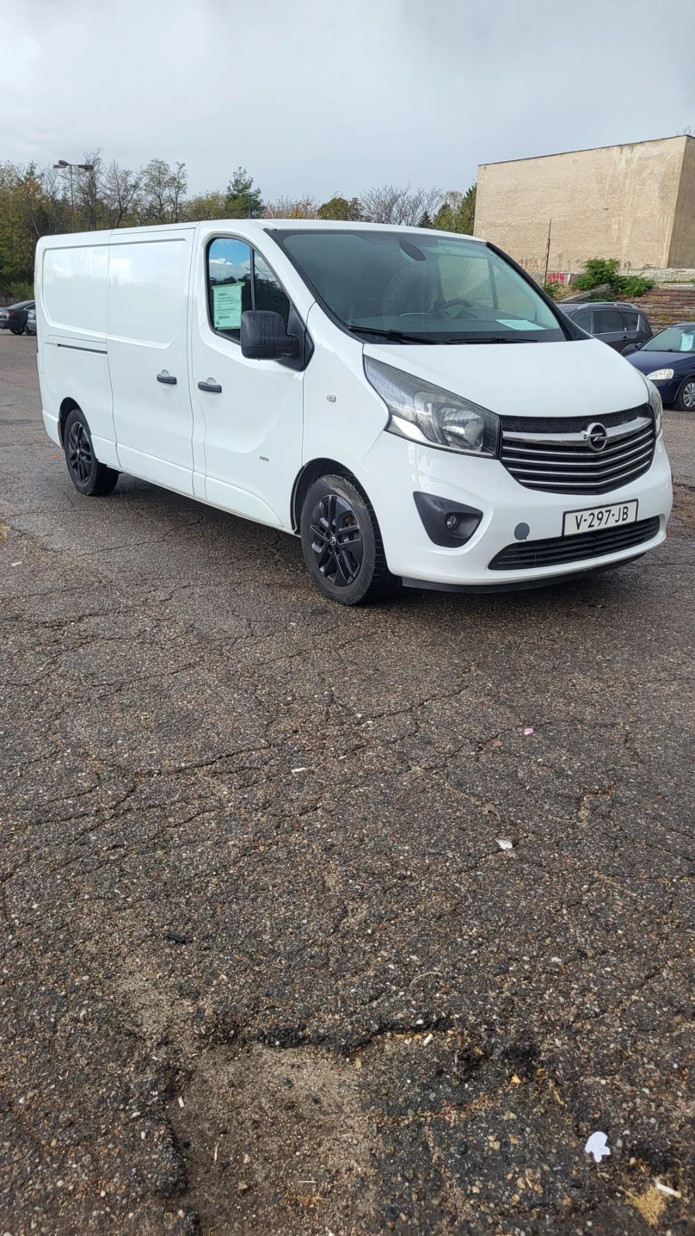 Opel Vivaro, снимка 2 - Бусове и автобуси - 56548903