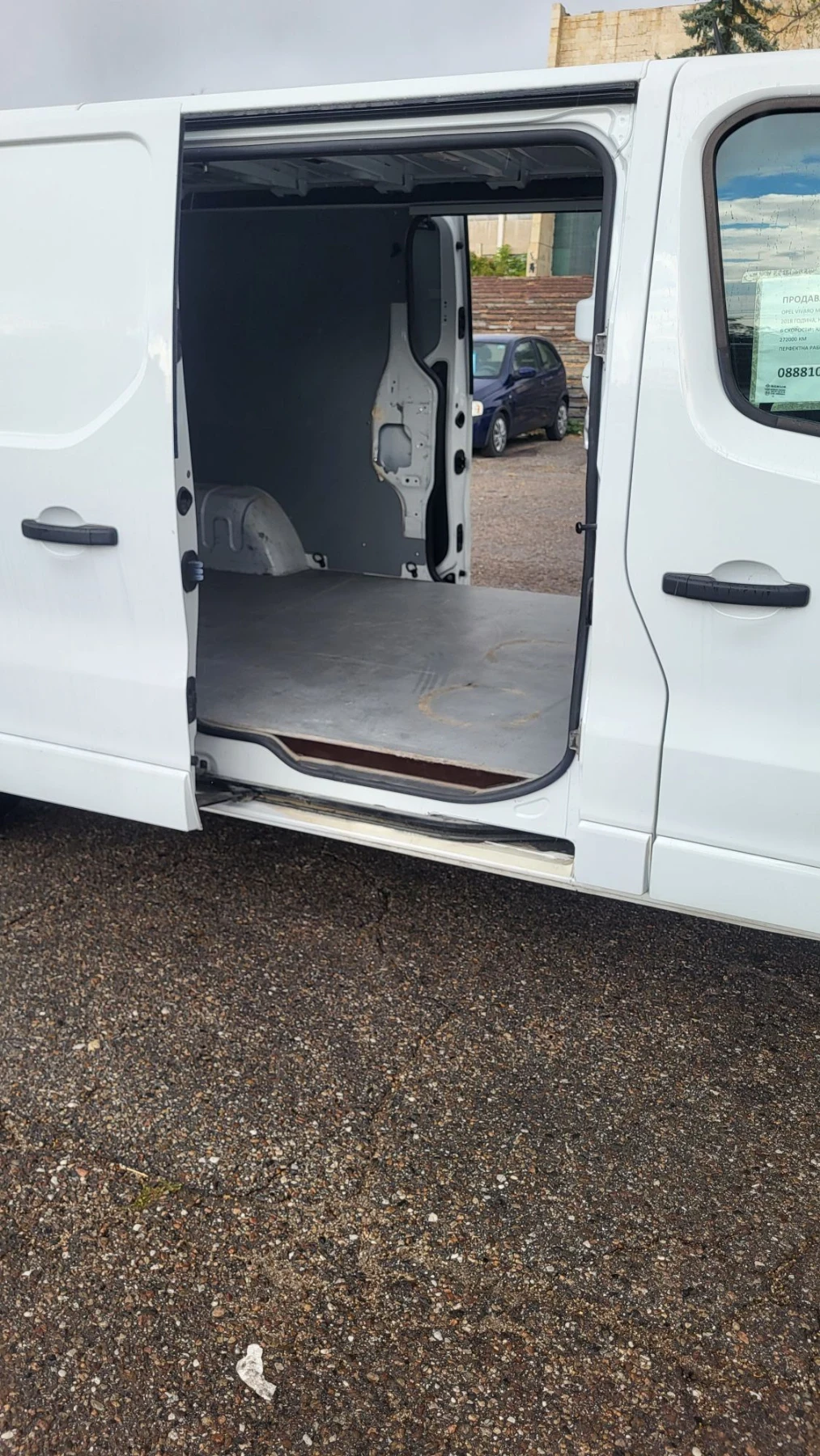 Opel Vivaro, снимка 5 - Бусове и автобуси - 56548903