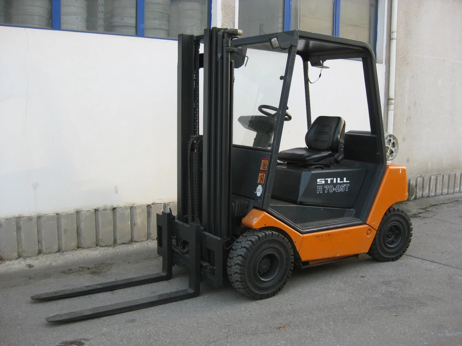  Still R70-25T | Mobile.bg   3