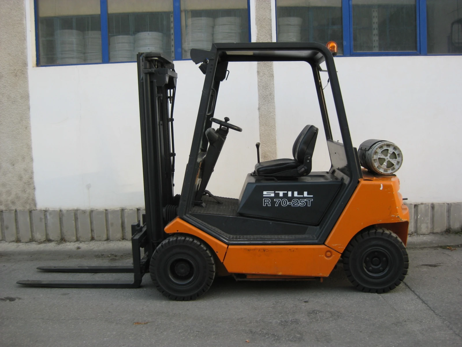  Still R70-25T | Mobile.bg   2