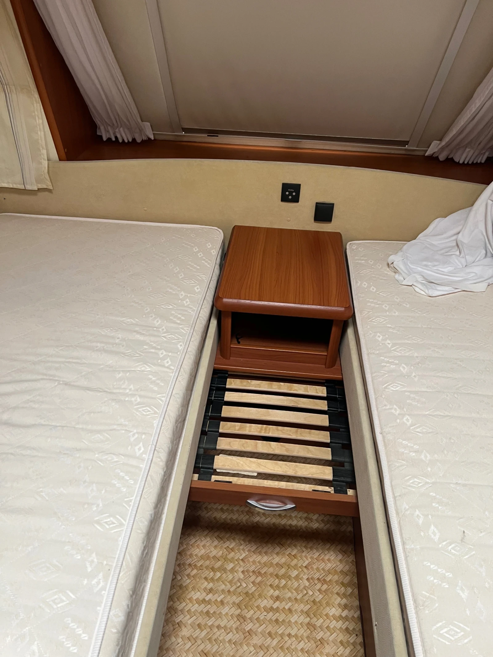 Каравана Hobby Hobby Prestige 540 UL, снимка 4 - Каравани и кемпери - 53941044