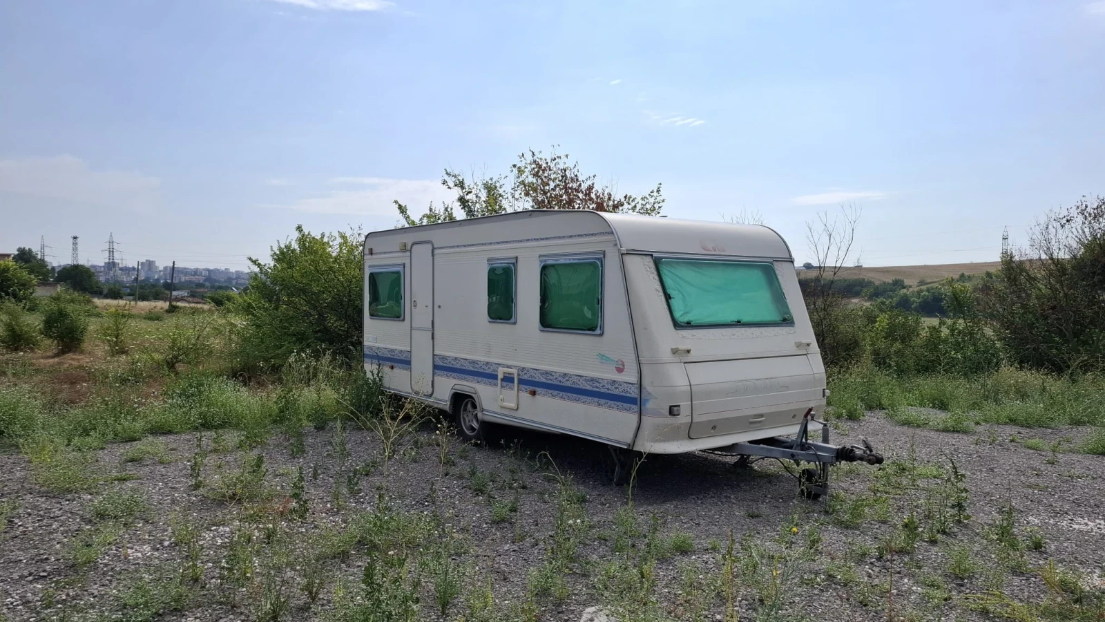 Каравана Adria Unica 502DU , снимка 2 - Каравани и кемпери - 55965549