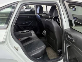 VW Jetta 1.4 DGX Automatic, снимка 12