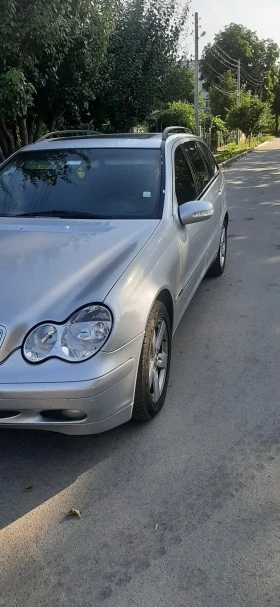 Mercedes-Benz C 220, снимка 2