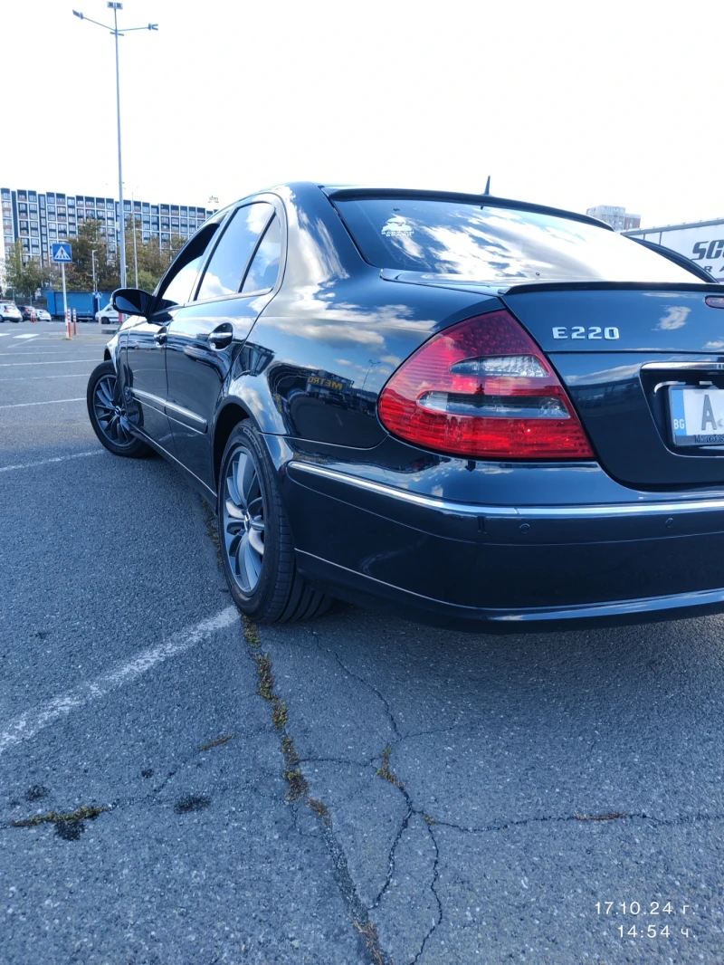 Mercedes-Benz E 220 CDi, снимка 6 - Автомобили и джипове - 47636320