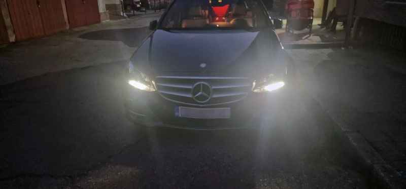 Mercedes-Benz E 200 BlueEfficiency FACE EURO 6B, снимка 13 - Автомобили и джипове - 48457065