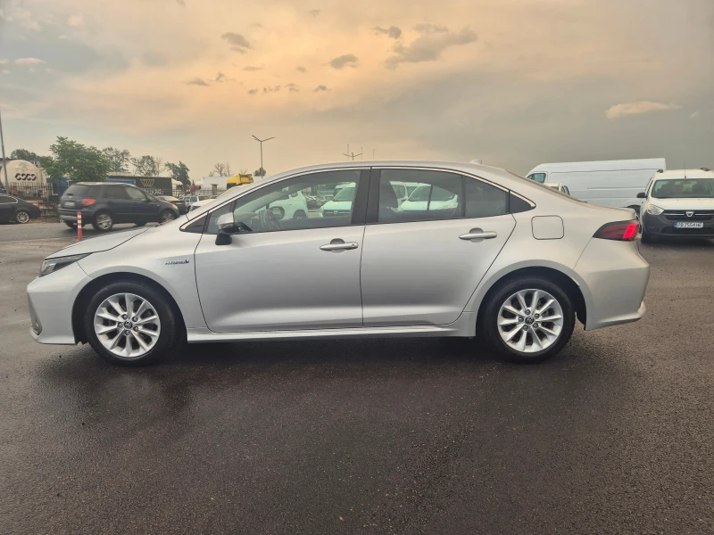 Toyota Corolla EXECUTIVE 1.8 HYBRID A/T, снимка 2 - Автомобили и джипове - 50624443