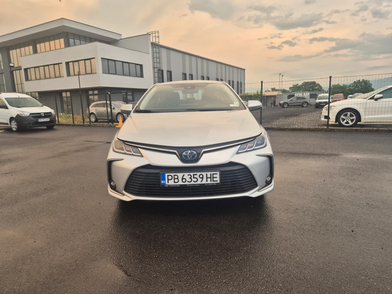 Toyota Corolla EXECUTIVE 1.8 HYBRID A/T, снимка 8 - Автомобили и джипове - 50624443