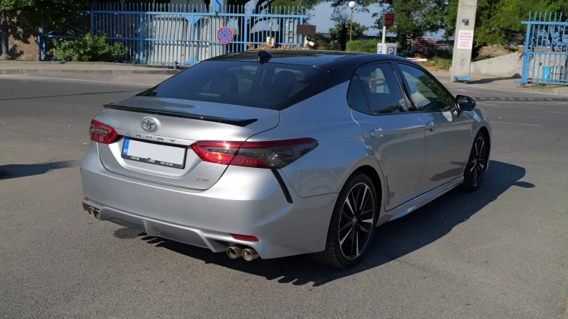 Toyota Camry XSE, снимка 5 - Автомобили и джипове - 52070688