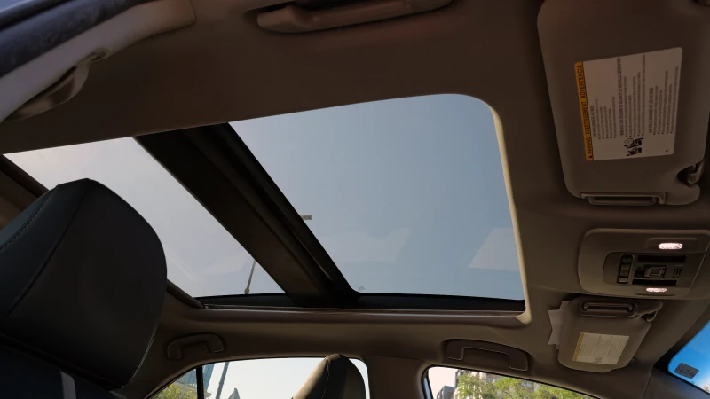 Toyota Camry XSE, снимка 8 - Автомобили и джипове - 52070688