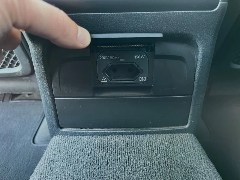 Audi A4 2.0 TDI, снимка 12 - Автомобили и джипове - 52537940