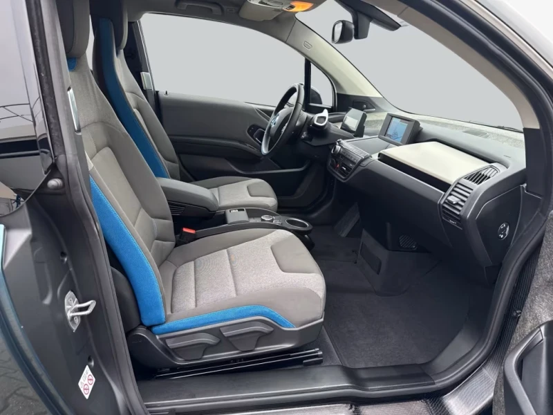 BMW i3, снимка 4 - Автомобили и джипове - 52701316