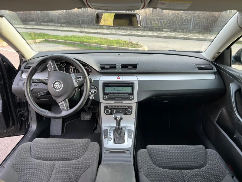 VW Passat 2.0TDI-DSG, снимка 9 - Автомобили и джипове - 52933319