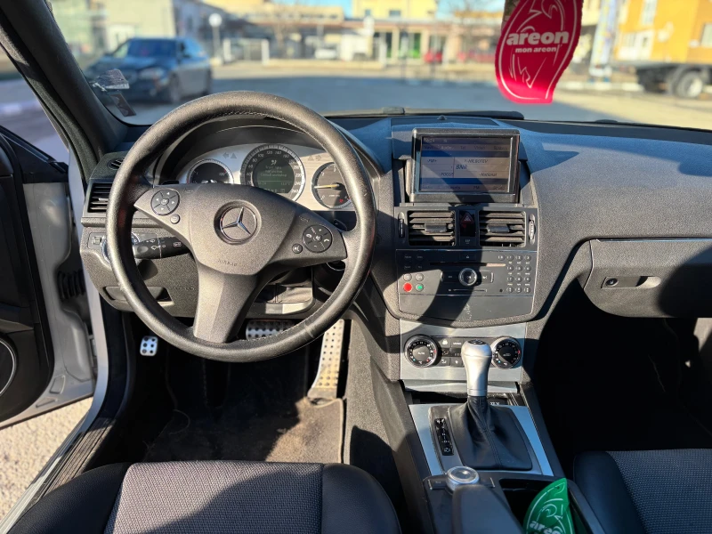 Mercedes-Benz C 220 CDI седан, снимка 9 - Автомобили и джипове - 53263230